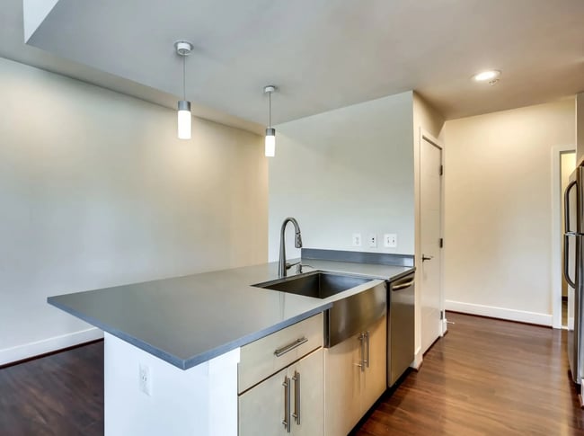 Building Photo - 1212 East Rental