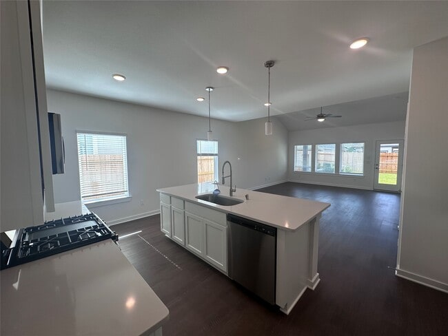 Photo - 32511 Midsummer Dr