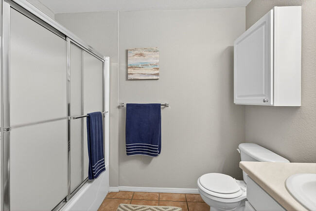 Full-sized Bathroom