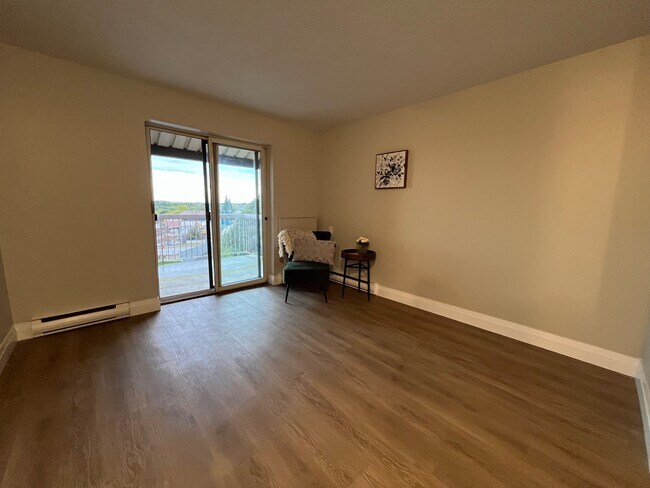 Photo - Harris Tower