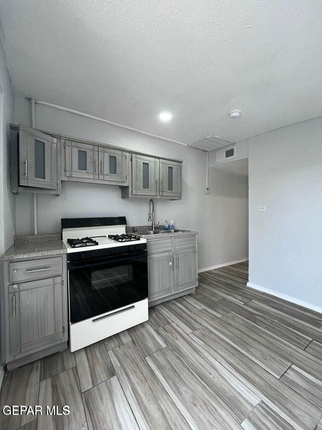 10216 Celedon Cir