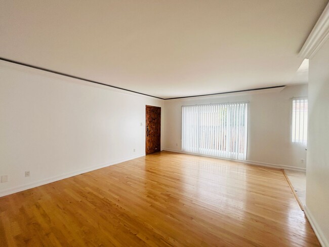 Photo - 3645 Kelton Ave Apartamento Unidad 3645 Kelton Ave #2