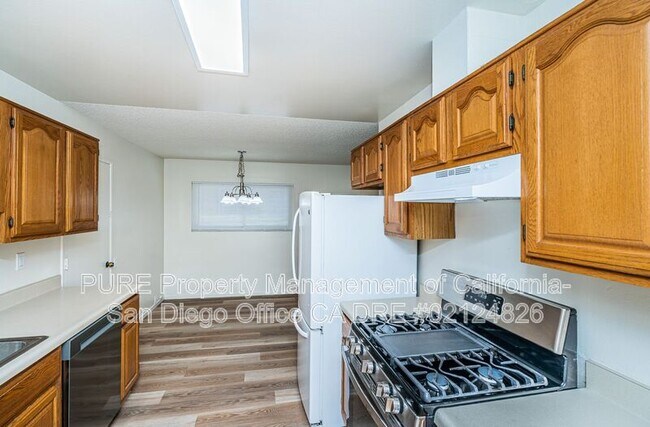 Building Photo - 1045 27th St Rental