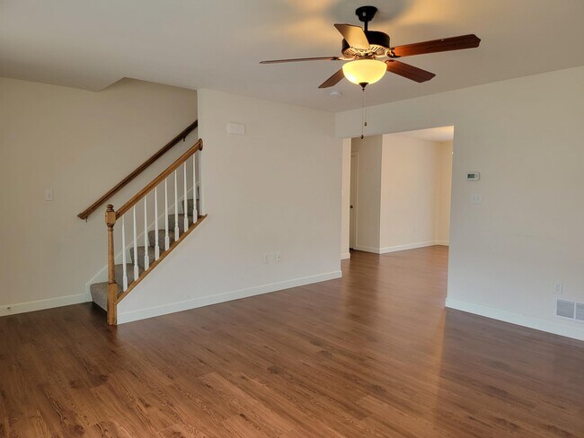 Photo - 5231 Summerfield Dr