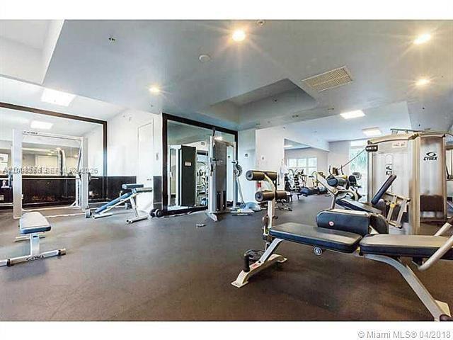 Building Photo - 14951 Royal Oaks Ln Unit 1402