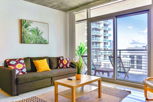 Photo - 3250 NE 1st Ave Unidad FL10-ID1022239P