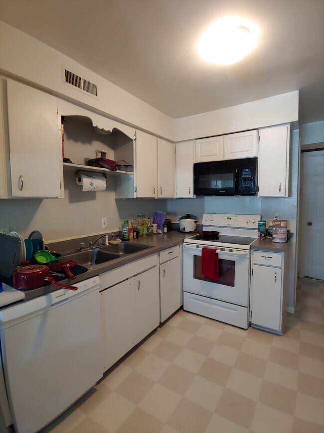 2100 Jefferson Park Ave Unit 3