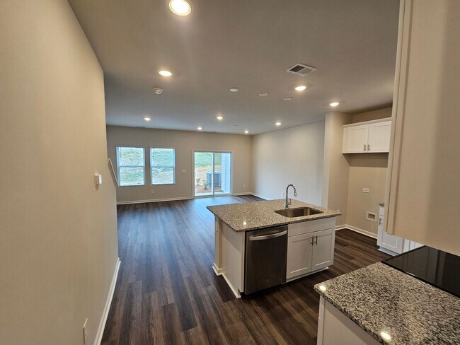 Photo - Like-New townhome in Concord