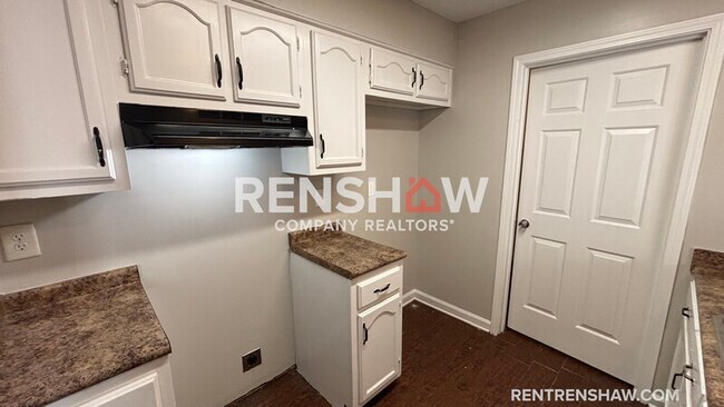 Photo - 5825 Plum Valley Dr