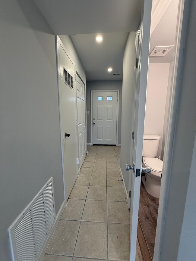 Photo - 238 Stevenson Sq