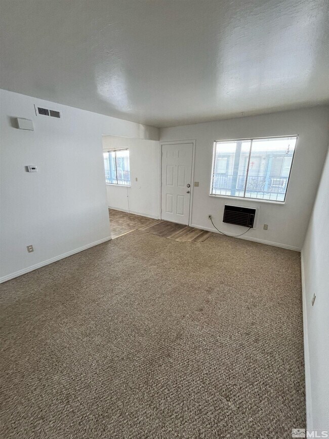 1494 Lewis St Unit 4