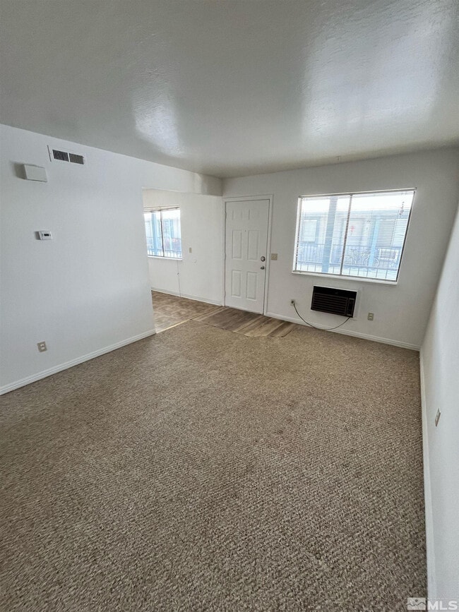 Photo - 1494 Lewis St Unit 4