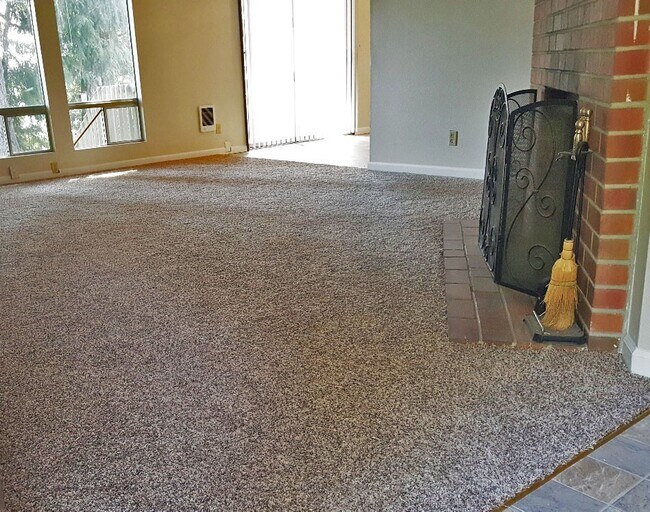 Photo - 6991 Chico Way NW Unidad 1