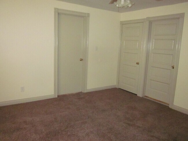 Photo - 810 Huestis Ave Unit Apt 2