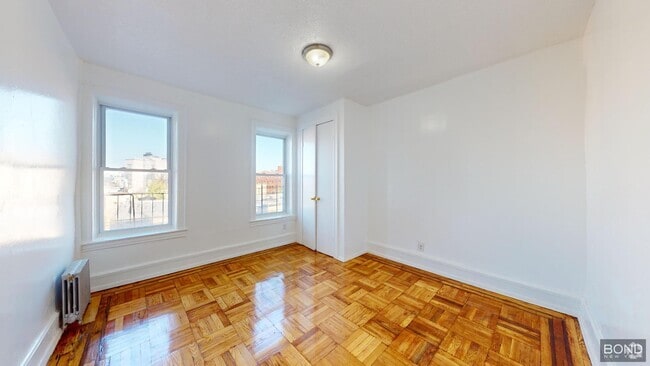 Building Photo - 390 Hooper St Unit 3D Rental