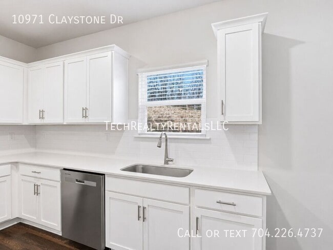 Photo - 10971 Claystone Dr