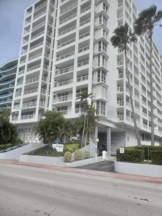 Building Photo - 9341 Collins Ave Unit 202 Rental