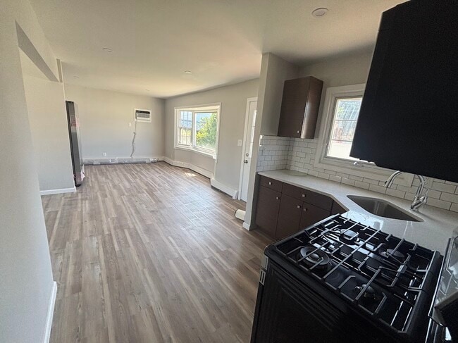 Photo - 64 Devon Rd Apartments Unit 1