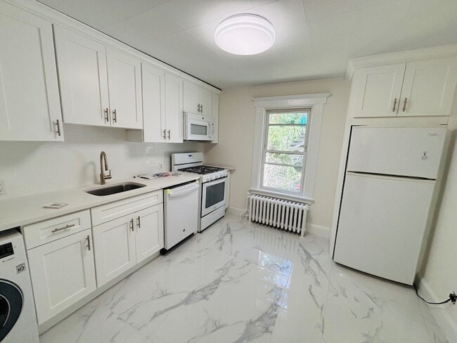 Photo - 133 Berry Hill Rd Unit 2