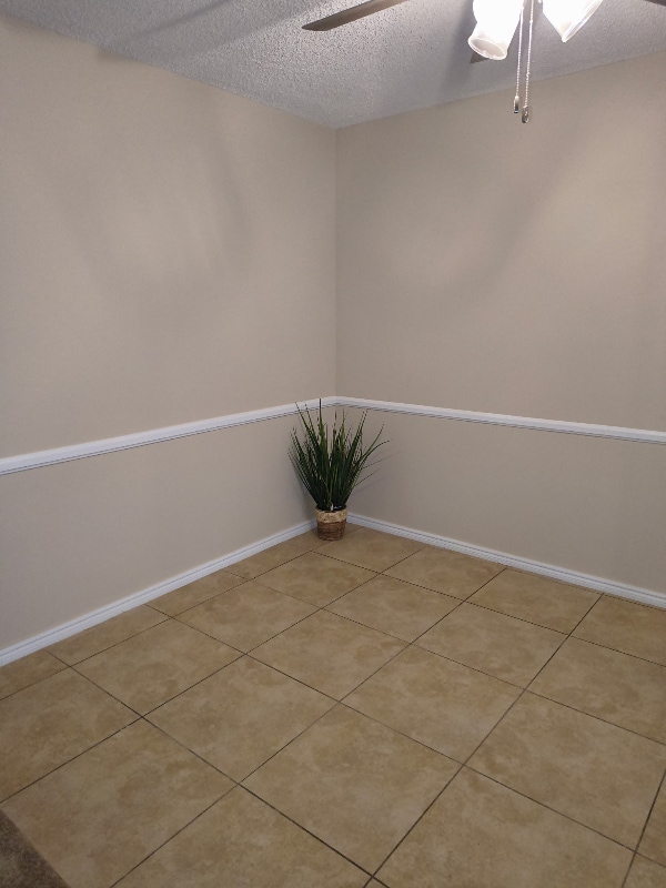 Photo - 400 E Live Oak St Unidad 25