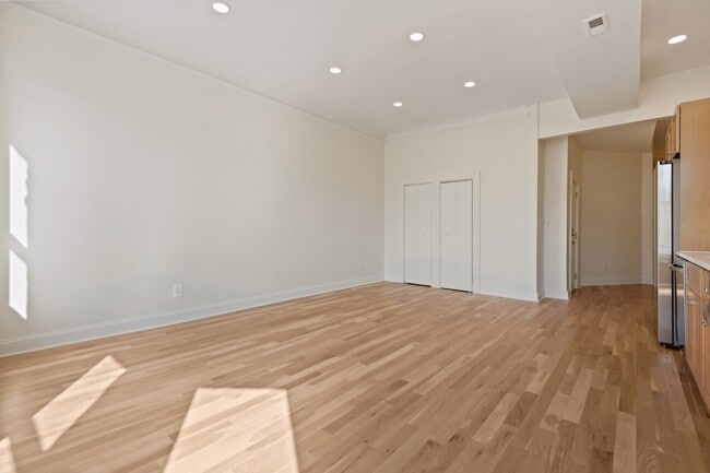 Photo - 2245 Eutaw Pl Unidad 2