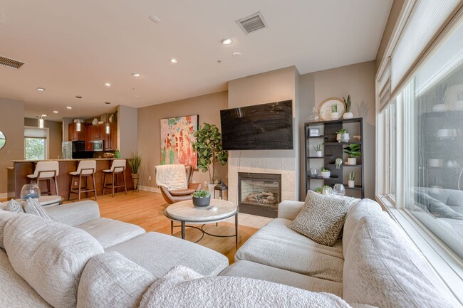 Photo - Prime Downtown 2-Bedroom Condo Steps from the Old Market!!