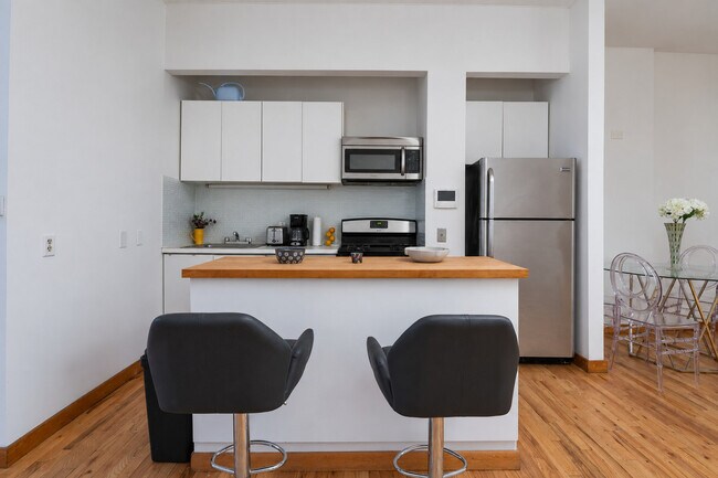 154 Chambers St Unit SI FL3-ID1323899P