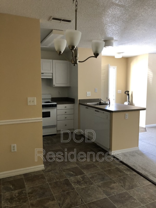 Photo - Senior 55+ Property 1144 Four Seasons Ci... Unit Bayou Oaks Apts