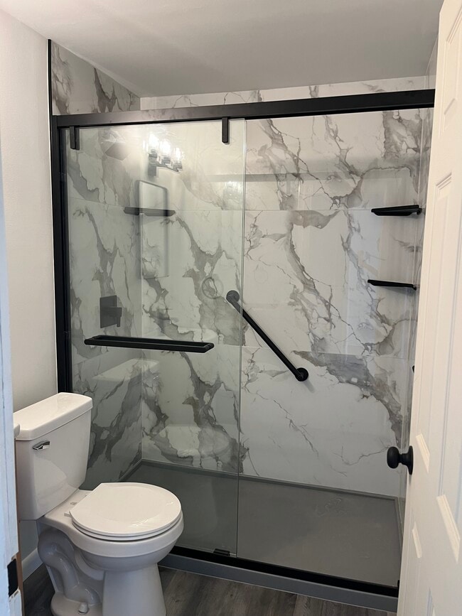 Building Photo - 337 Saint Lawrence Ave