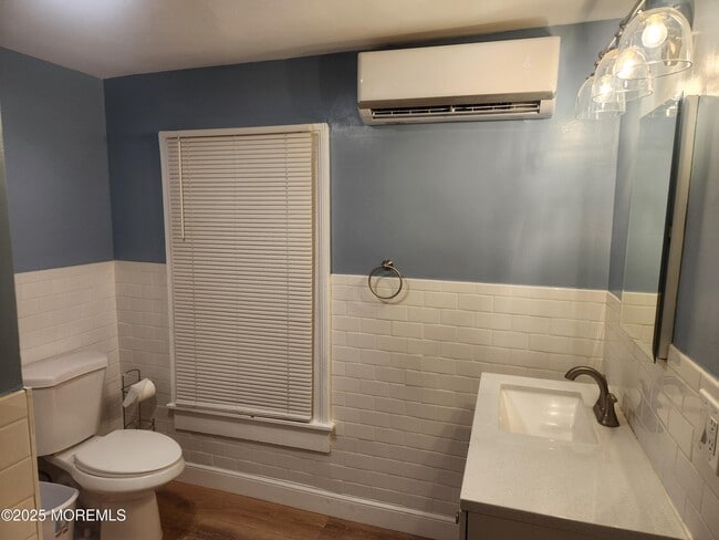 Photo - 333 Hawthorne Ave