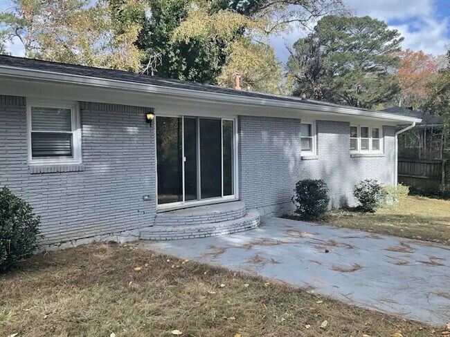 Photo - 1915 Timothy Dr SW