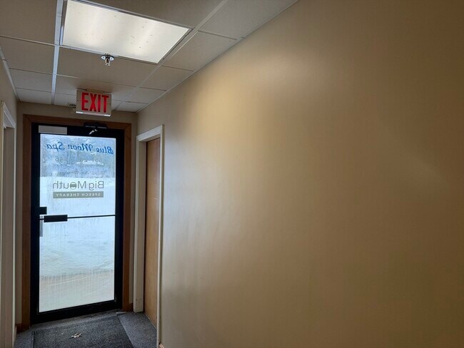 Photo - 1565 Main St Unit 1F