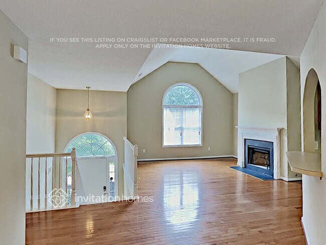 Photo - 5750 Newnan Cir
