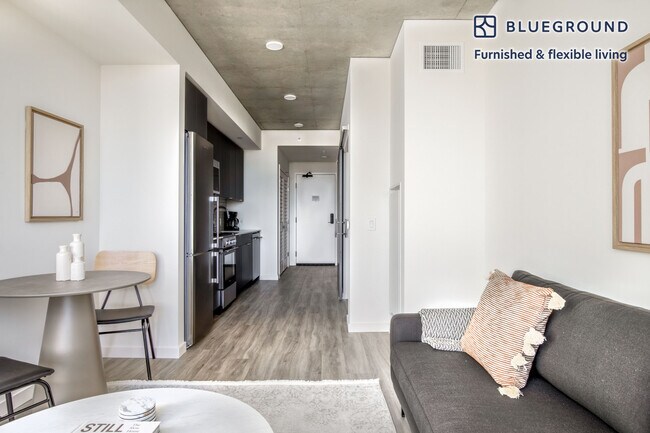 Photo - 210 8th Ave N Unidad SI FL15-ID482