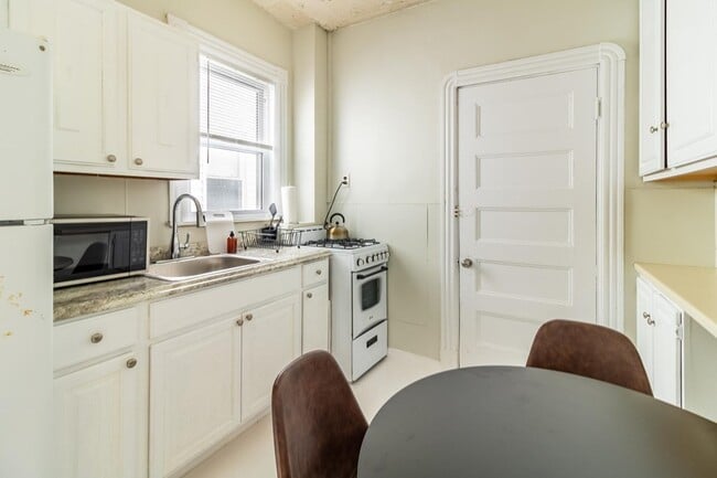 Photo - 787 Columbia Rd Unidad 1