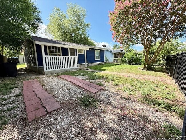 Photo - 230 S San Gabriel Ave