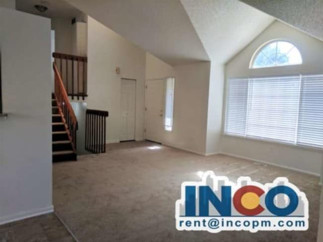 Photo - 4352 Malaya St