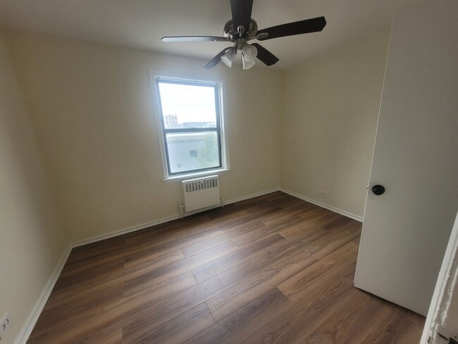 Photo - 4730 N Winthrop Ave Unit #204