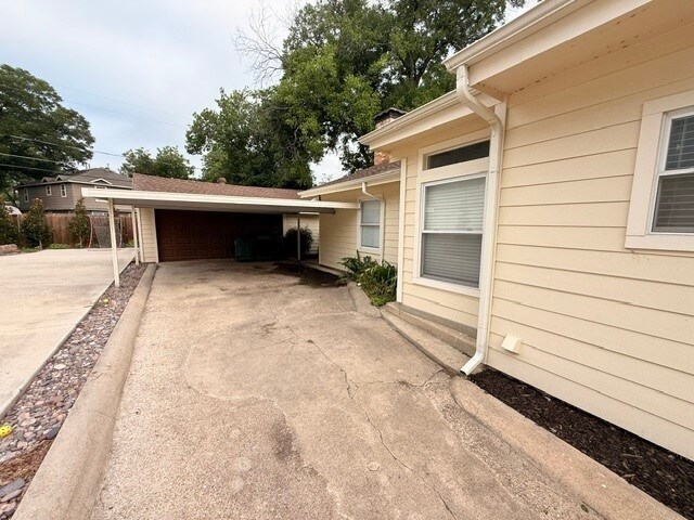 Photo - 837 Northwood Rd