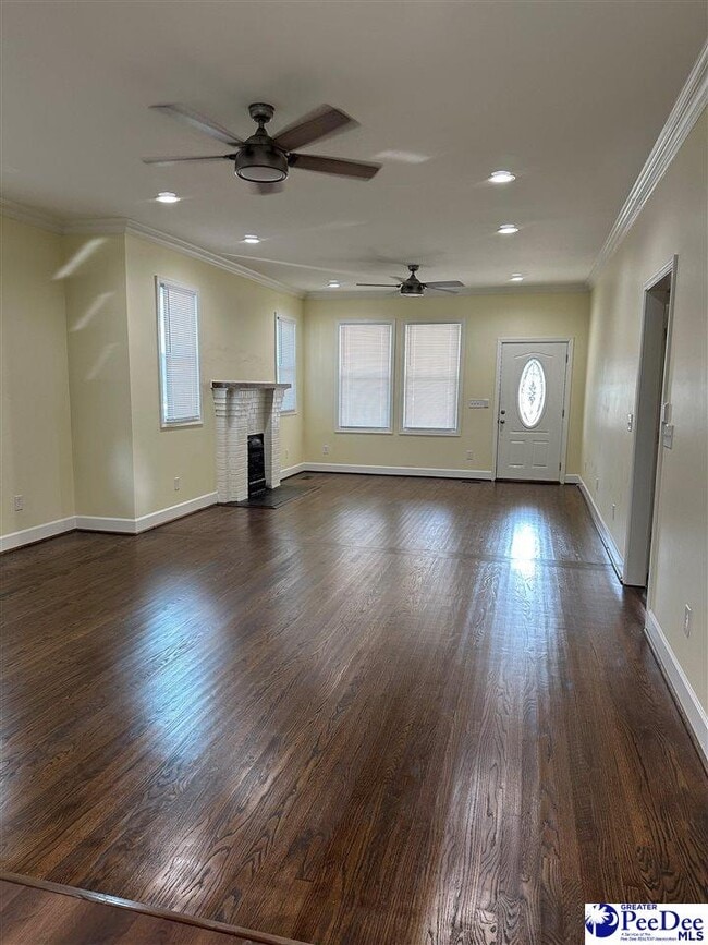 Photo - 203 S Franklin Dr