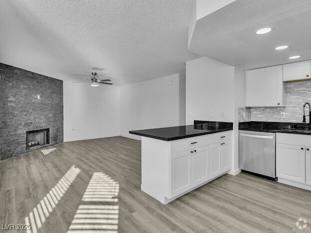 Building Photo - 805 Rock Springs Dr Unit 202 Rental