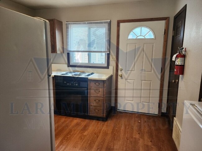 Photo - 871 N 8th St