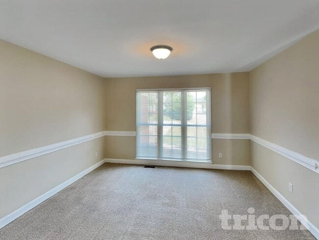 Photo - 618 Tillman Ct