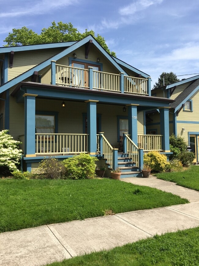 Building Photo - Utilities included!