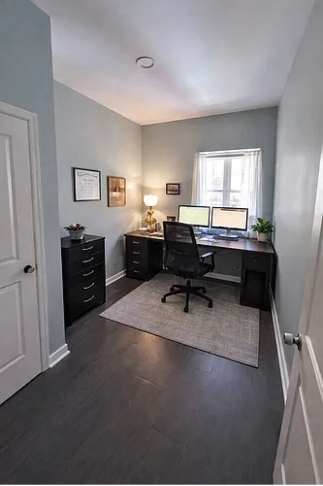1217 Crease St Unit Crease Apartment