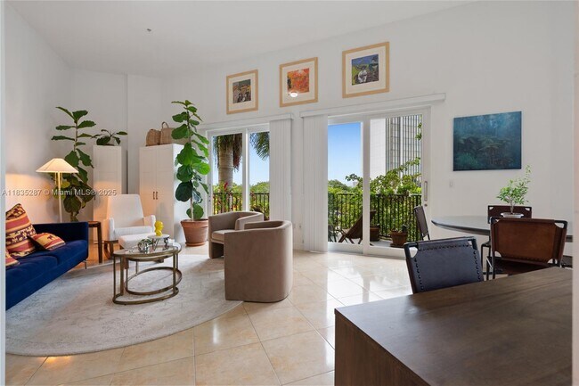 Photo - 2701 SW 3rd Ave Unit 303