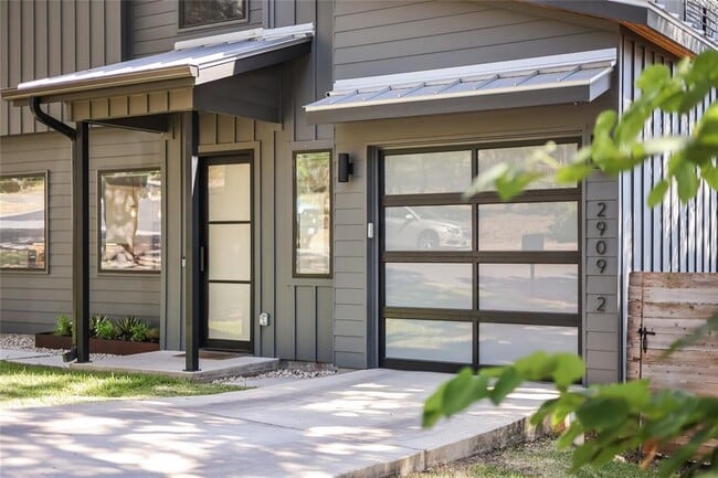 Photo - 2909 Oak Crest Ave