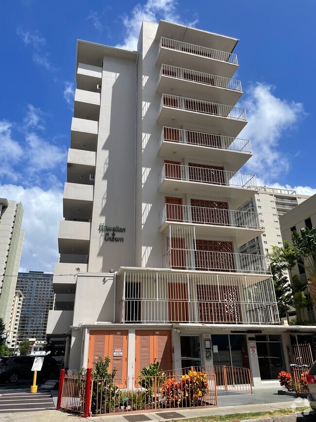 Building Photo - RARELY AVAILABLE HAWAIIAN CROWN IN HEART O... Unit 303 Rental