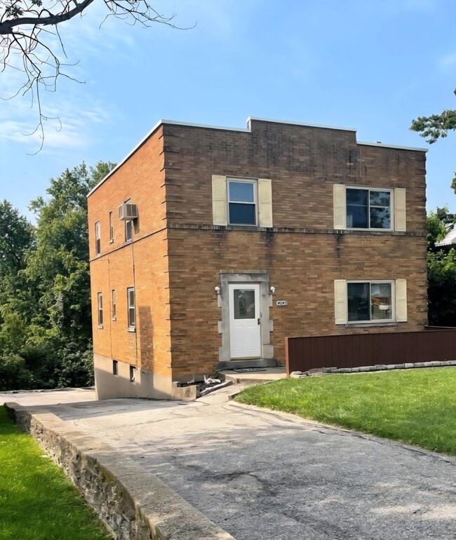 Building Photo - 4649 Mount Alverno Rd Unit 1 Rental