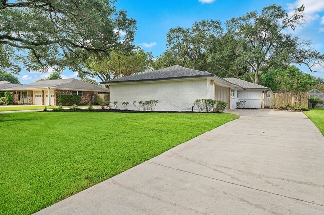 Photo - 5123 Willowbend Blvd